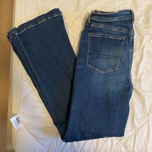 American Eagle high rise flare 8R